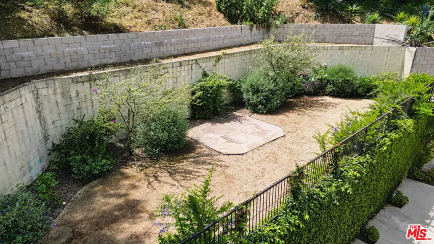 1630 Bridgeport Drive, Los Angeles, California 90065