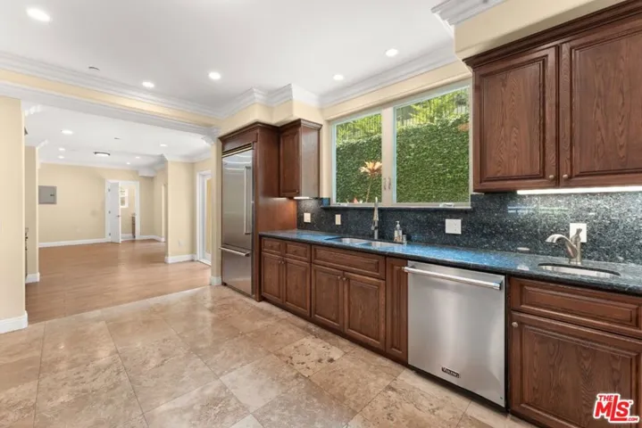 1630 Bridgeport Drive, Los Angeles, California 90065