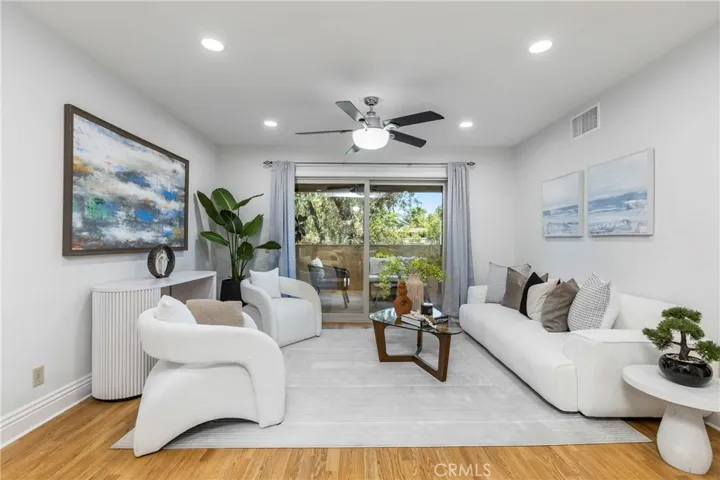 Living Room with Ceiling Fan and Recessed LIghting w/Dimmer, Laminate Floors