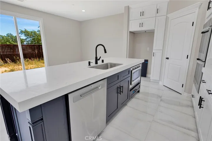 8507 Stockton Avenue, Hesperia, California 92344