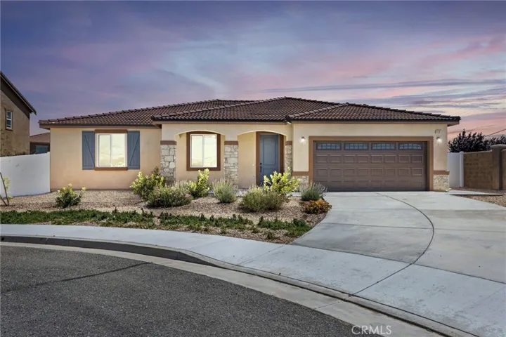 8507 Stockton Avenue, Hesperia, California 92344
