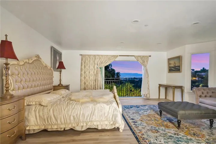 4330 Alhama, Woodland Hills, California 91364