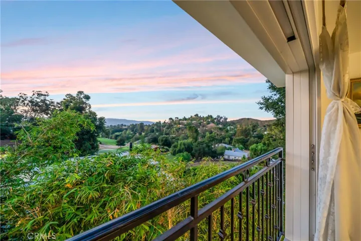 4330 Alhama, Woodland Hills, California 91364