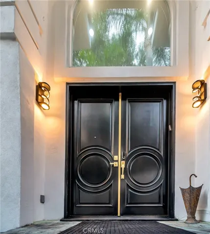 4330 Alhama, Woodland Hills, California 91364