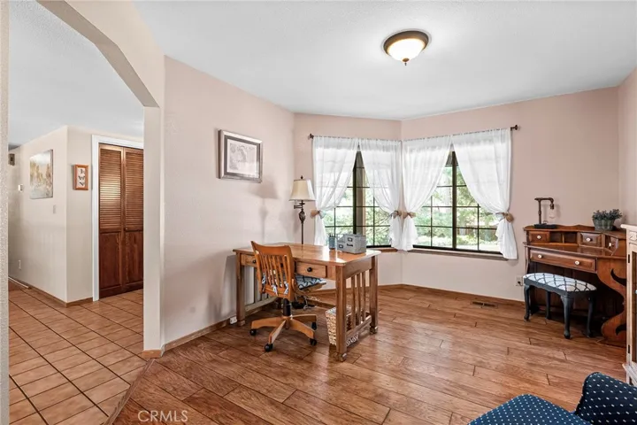 6145 Firethorn, Magalia, California 95954