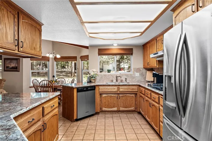 6145 Firethorn, Magalia, California 95954