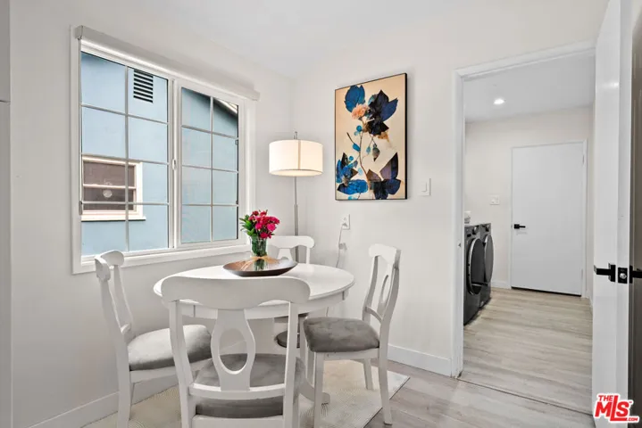 14346 Killion Street, Sherman Oaks, California 91401