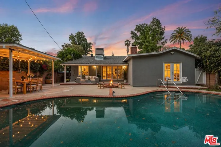 14346 Killion Street, Sherman Oaks, California 91401