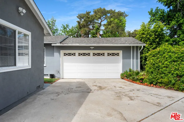 14346 Killion Street, Sherman Oaks, California 91401
