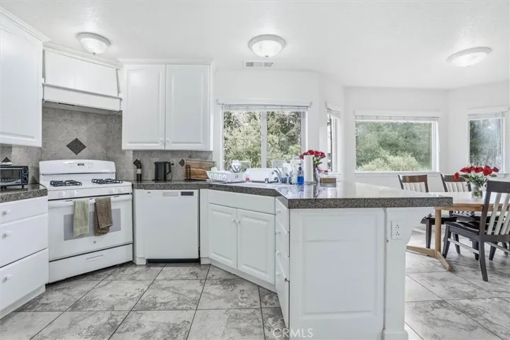 3202 Rockview Place, San Luis Obispo, California 93401