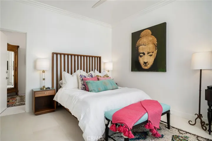 Guest Room- Ensuite access