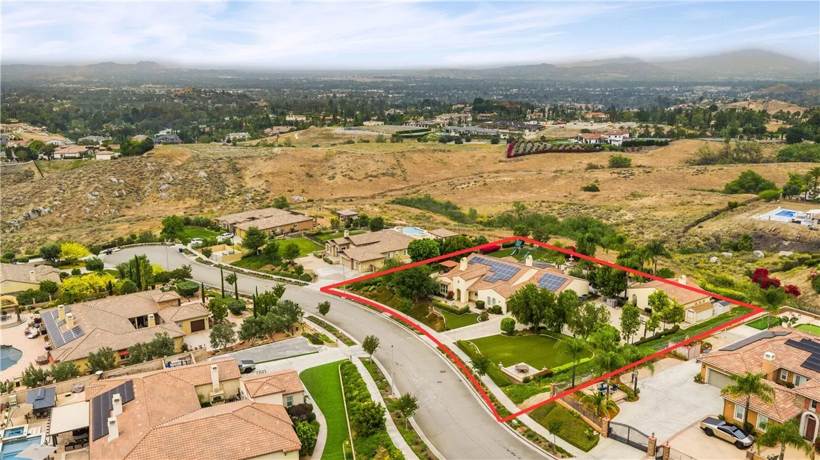 689 Crystal Mountain, Riverside, California 92506 — photo 4