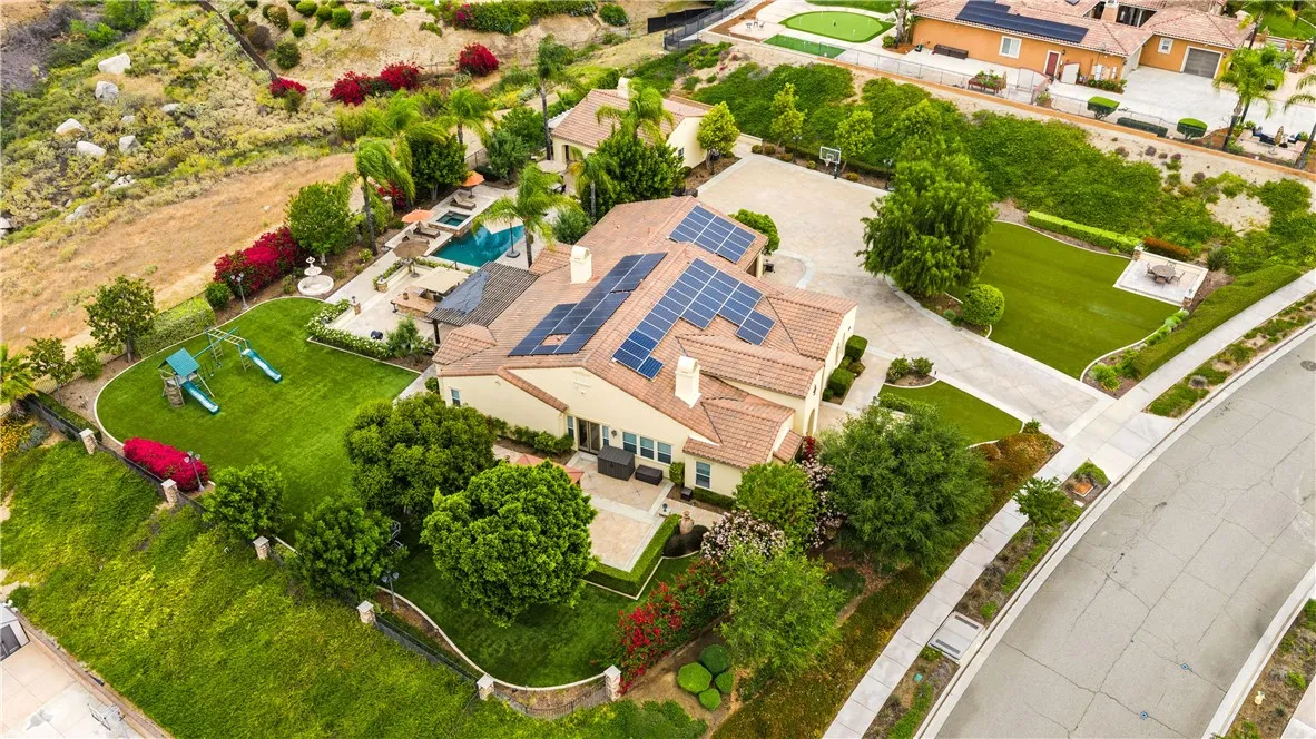 689 Crystal Mountain, Riverside, California 92506 — photo 5