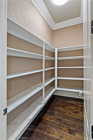 Walk-In Pantry