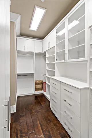 Primary Bedroom - Closet