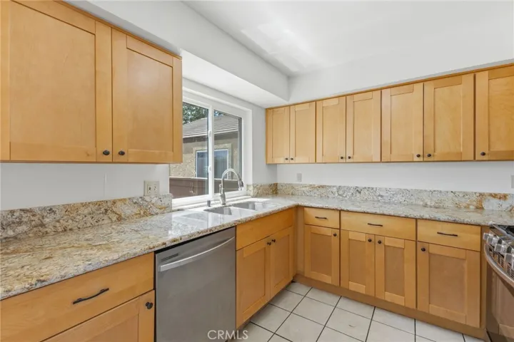 9362 Shadowood Drive G, Montclair, California 91763