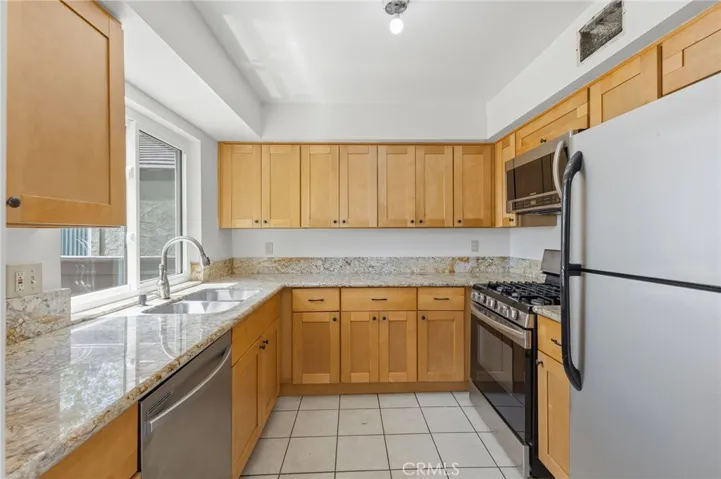 9362 Shadowood Drive G, Montclair, California 91763