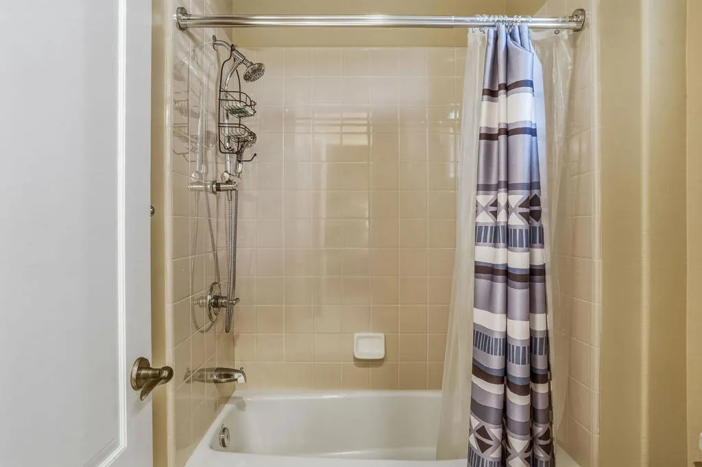 Shower & Tub