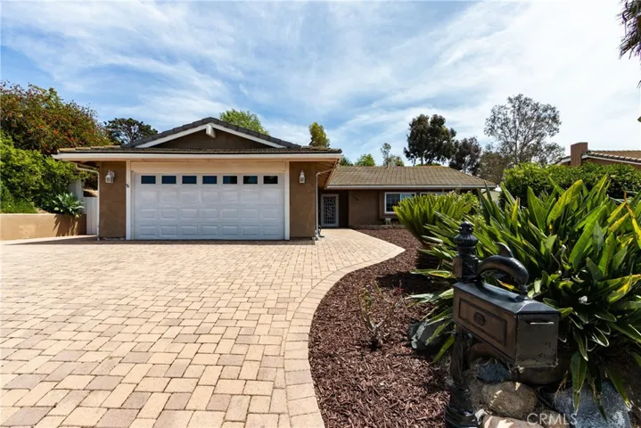 5612 Central, Bonita, California 91902