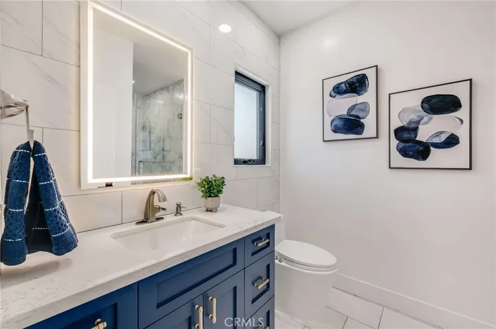 3890 Shadow Grove Road, Pasadena, California 91107