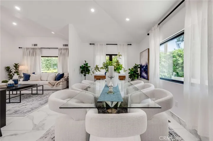 3890 Shadow Grove Road, Pasadena, California 91107