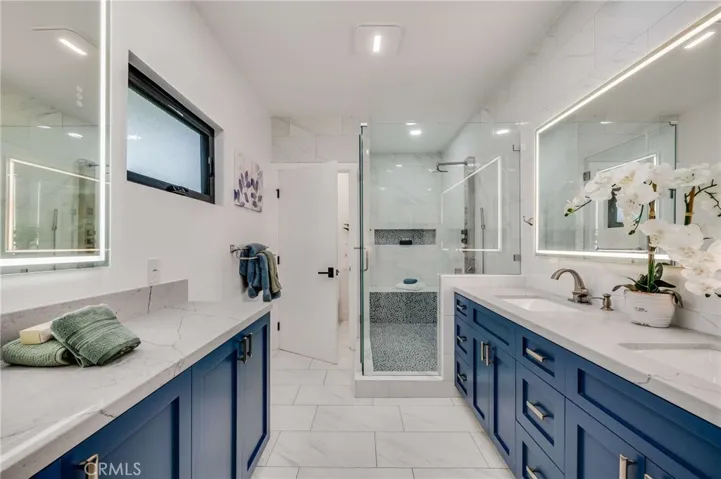 3890 Shadow Grove Road, Pasadena, California 91107
