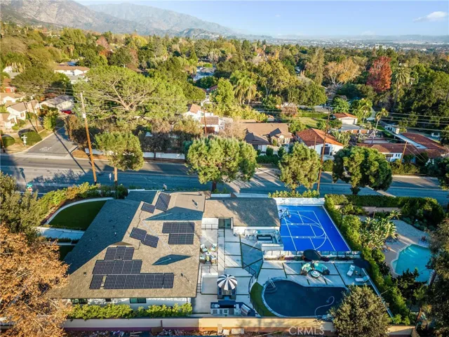 3890 Shadow Grove Road, Pasadena, California 91107