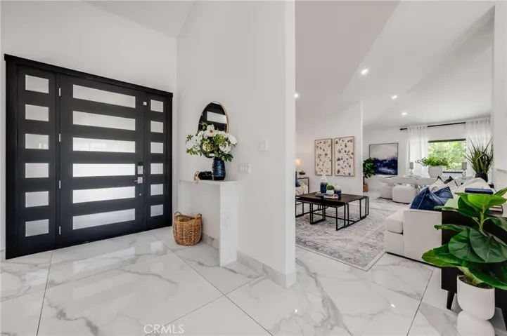 3890 Shadow Grove Road, Pasadena, California 91107