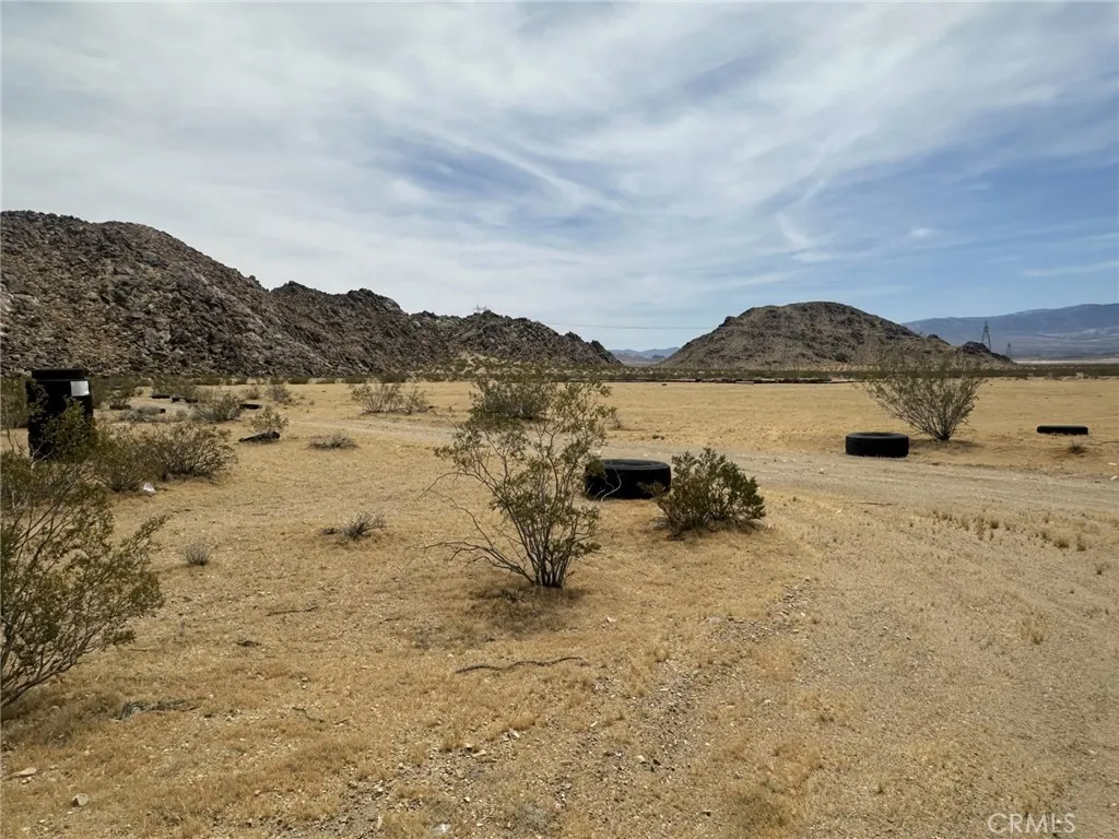 0 Medlar, Lucerne Valley, California 92356 — photo 4