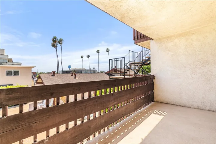 15214 S Raymond Avenue 111, Gardena, California 90247