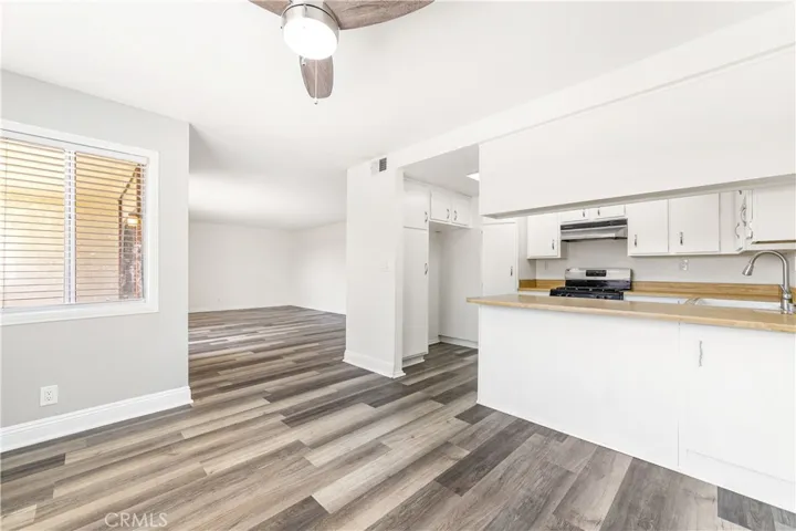 15214 S Raymond Avenue 111, Gardena, California 90247