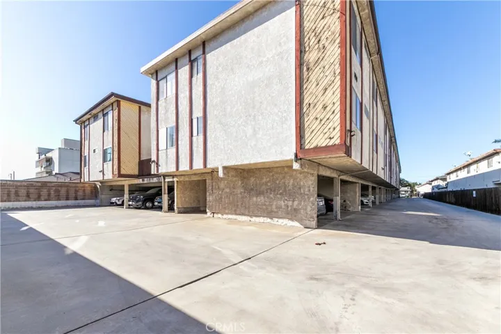 15214 S Raymond Avenue 111, Gardena, California 90247