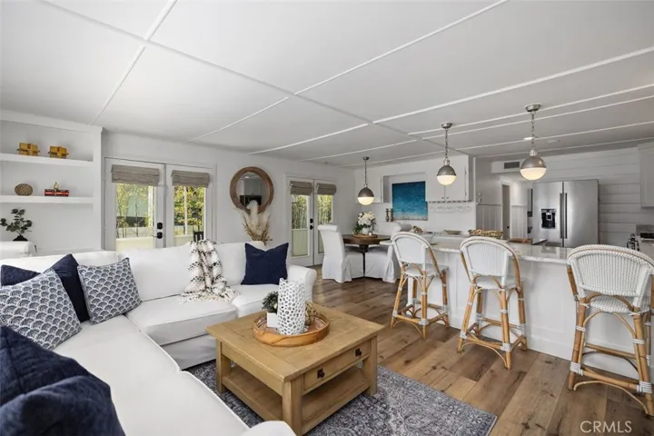 LIVING ROOM/DINING/KITCHEN