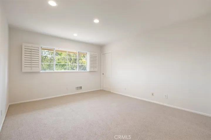 Upper level Bedroom 2