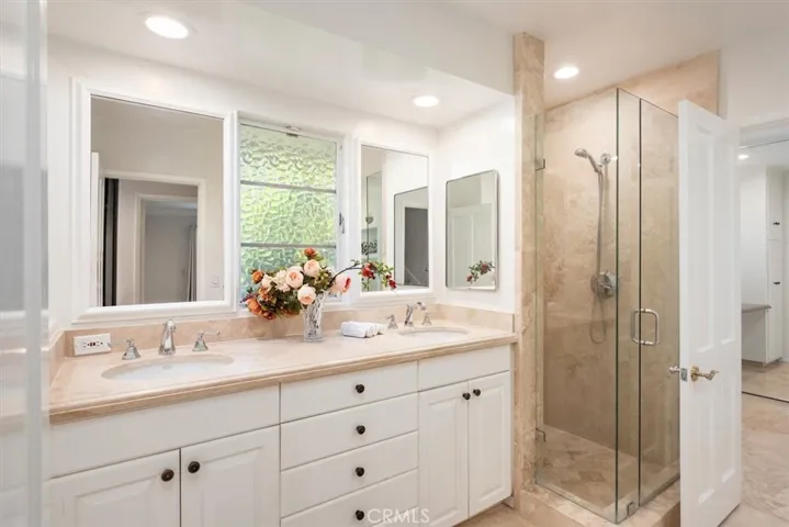 Full bath ground floor