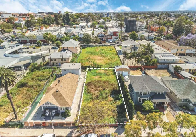 1146 W 35th, Los Angeles, California 90007