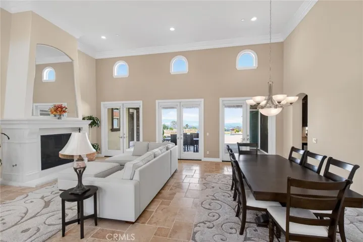 6355 Cresthaven, Riverside, California 92506