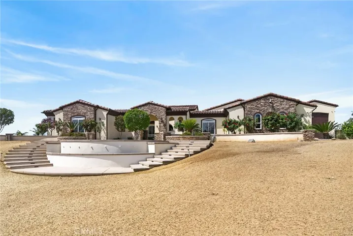6355 Cresthaven, Riverside, California 92506