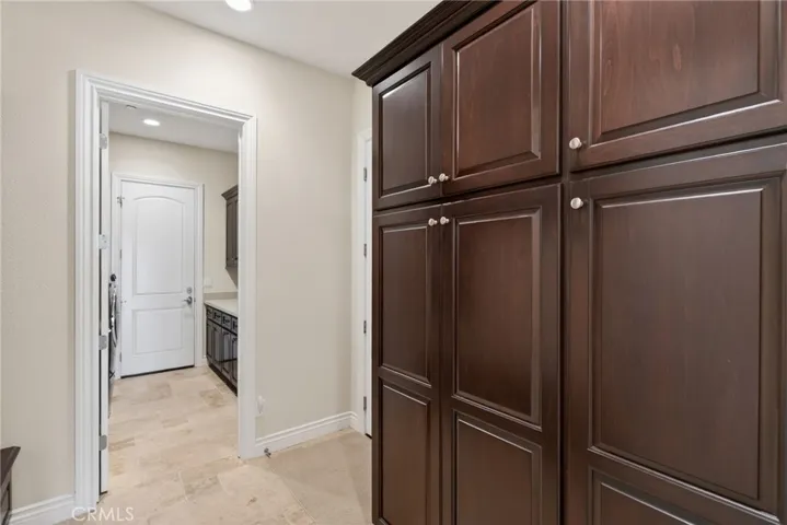 6355 Cresthaven, Riverside, California 92506