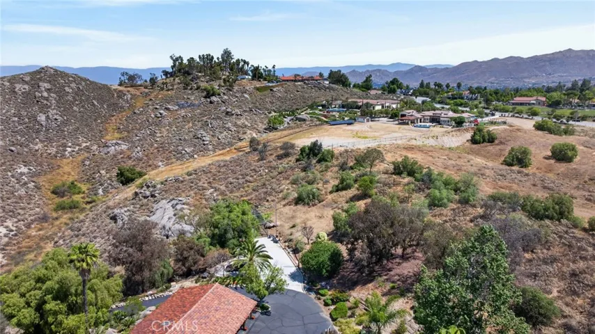 6355 Cresthaven, Riverside, California 92506