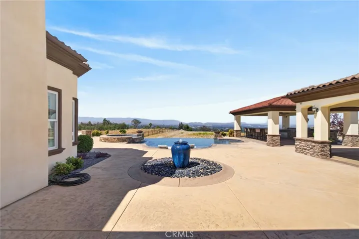 6355 Cresthaven, Riverside, California 92506