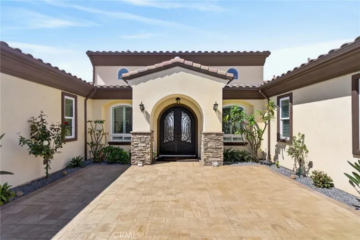 6355 Cresthaven, Riverside, California 92506
