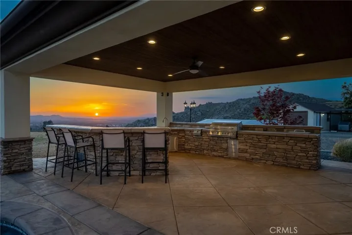 6355 Cresthaven, Riverside, California 92506