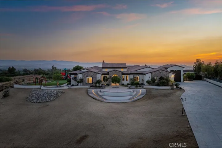 6355 Cresthaven, Riverside, California 92506