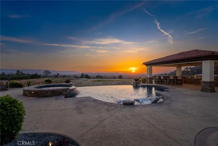 6355 Cresthaven, Riverside, California 92506