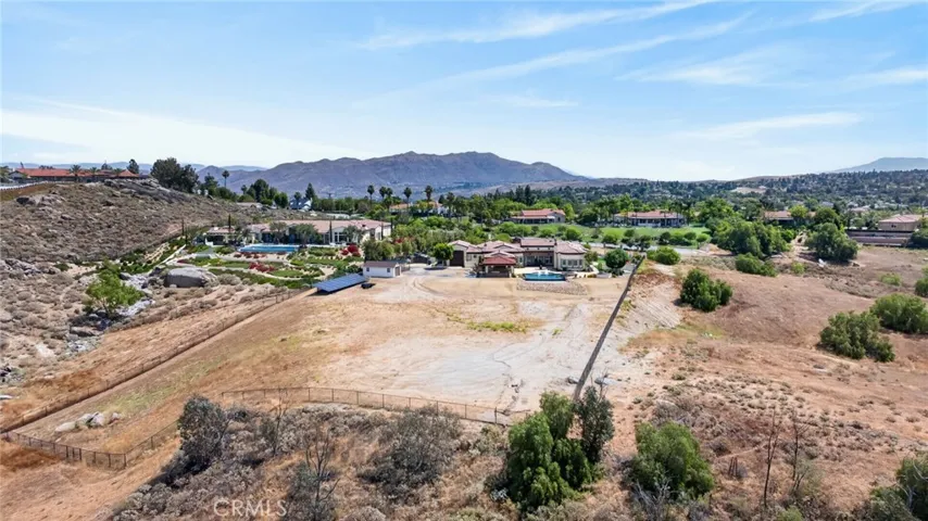 6355 Cresthaven, Riverside, California 92506
