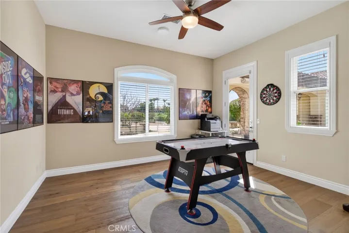 6355 Cresthaven, Riverside, California 92506
