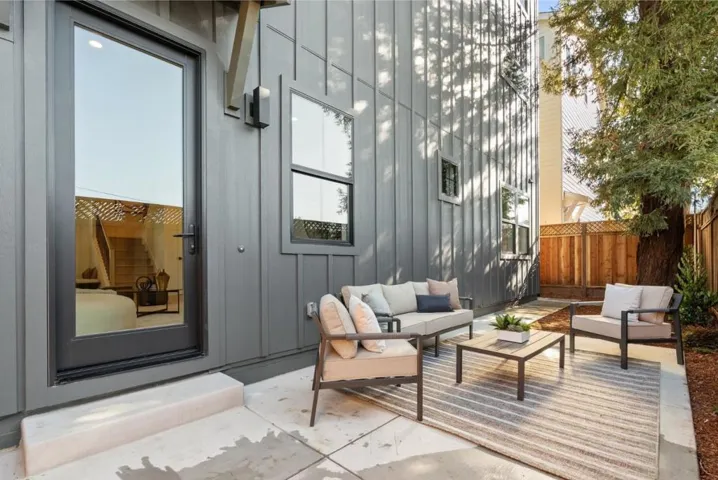 44 Sunnyside Avenue, Campbell, California 95008