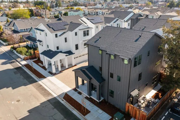 44 Sunnyside Avenue, Campbell, California 95008