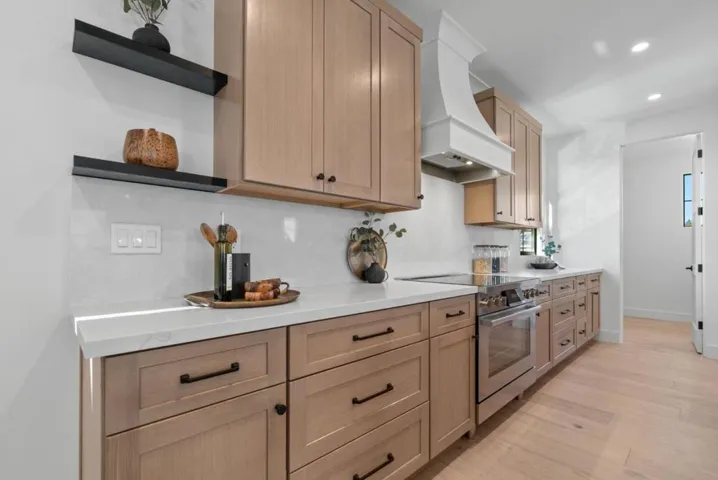 44 Sunnyside Avenue, Campbell, California 95008